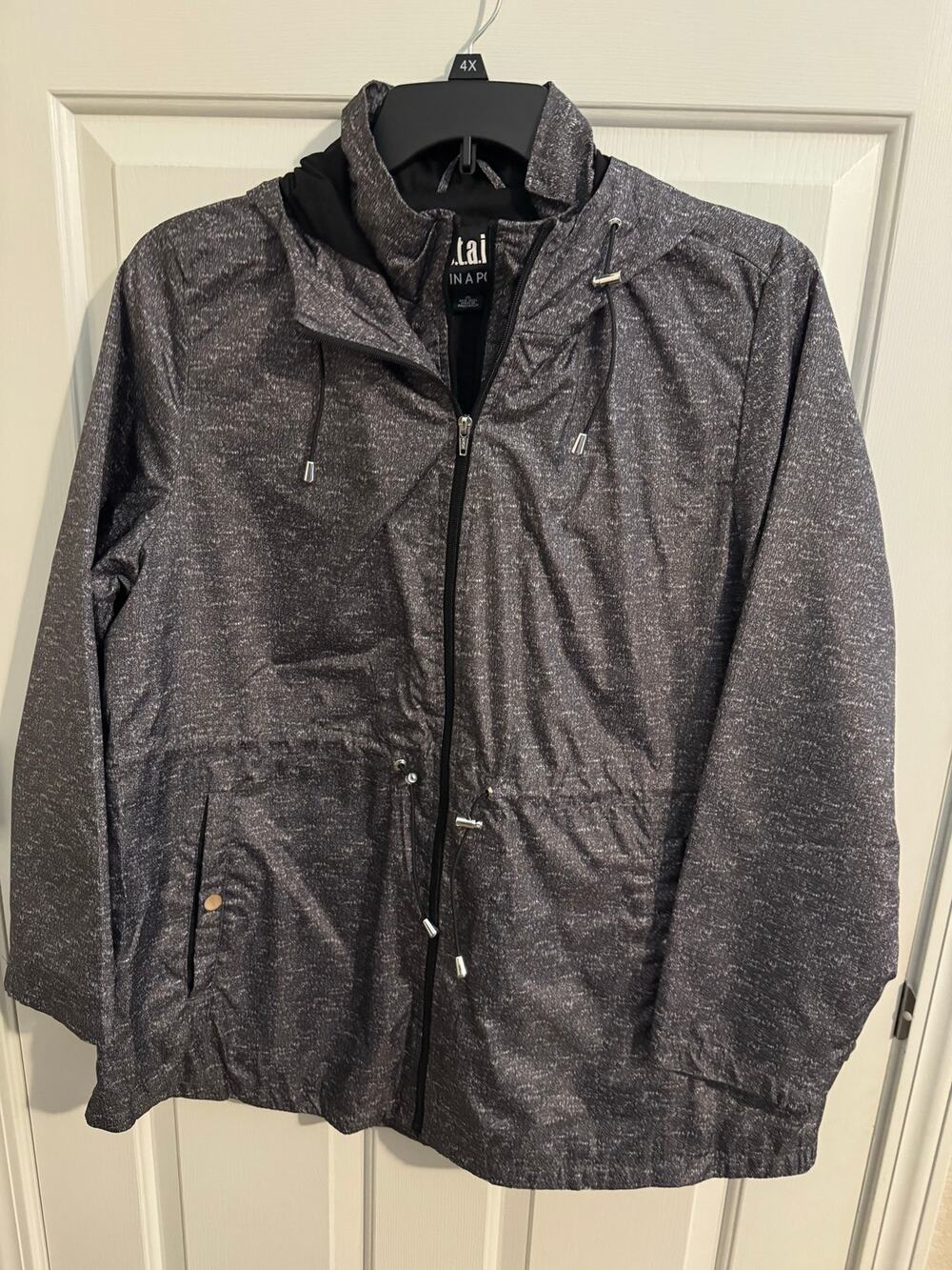 International Details Atmosphere Parka in a Pocket Packable Heathered Black XL